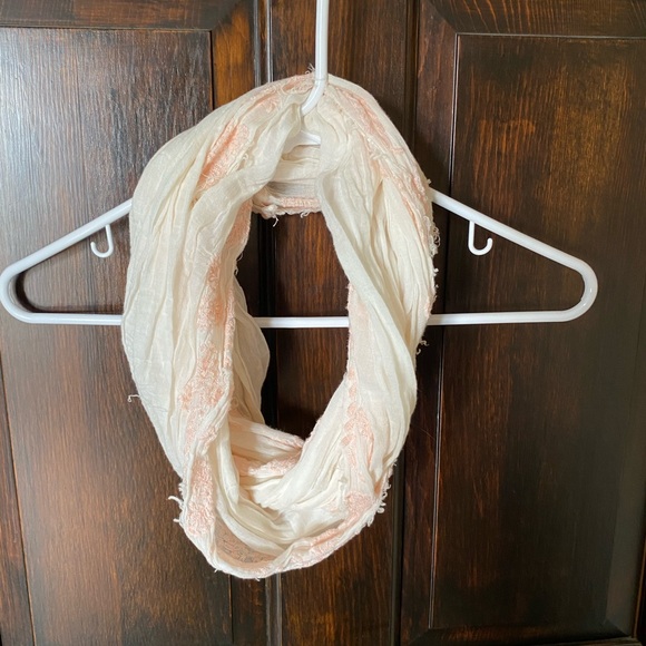 American eagle infinity scarf